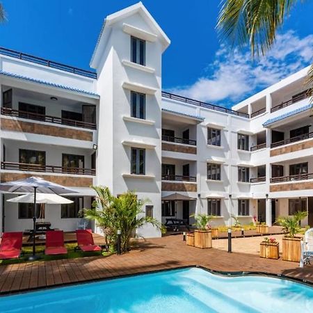 Les Cerisiers - Beach Apartment With Pool, Few Steps To The Beach Flic-en-Flacq Exteriér fotografie