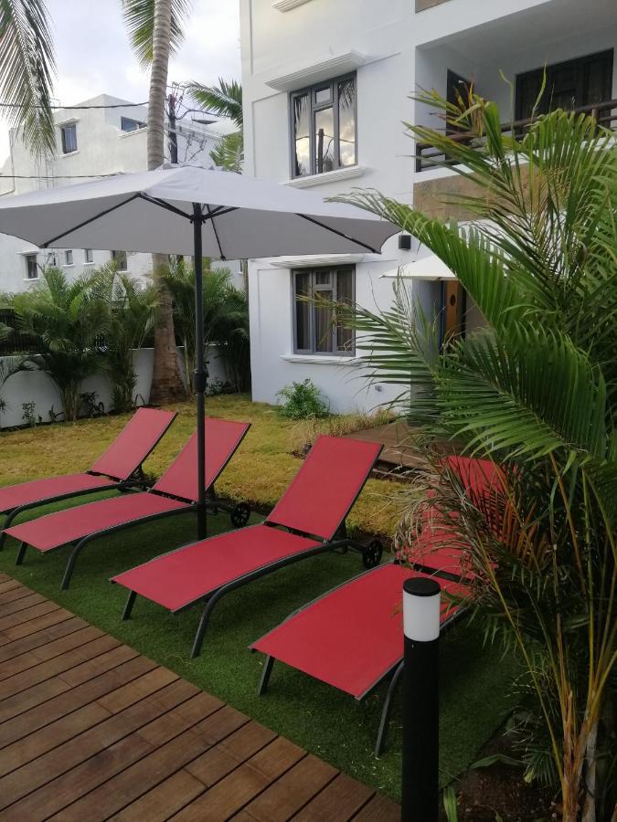 Les Cerisiers - Beach Apartment With Pool, Few Steps To The Beach Flic-en-Flacq Exteriér fotografie